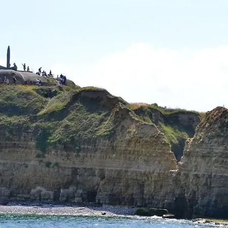 Au P'tit Tourois De Plain-pied Confort Avec Véranda Proche D'omaha Et De Bayeux Accueillant Les Animaux Сasa de vacaciones Tour-en-Bessin