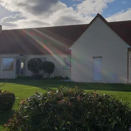 Au P'tit Tourois De Plain-pied Confort Avec Véranda Proche D'omaha Et De Bayeux Accueillant Les Animaux * Tour-en-Bessin