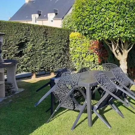 Au P'tit Tourois De Plain-pied Confort Avec Véranda Proche D'omaha Et De Bayeux Accueillant Les Animaux Сasa de vacaciones *